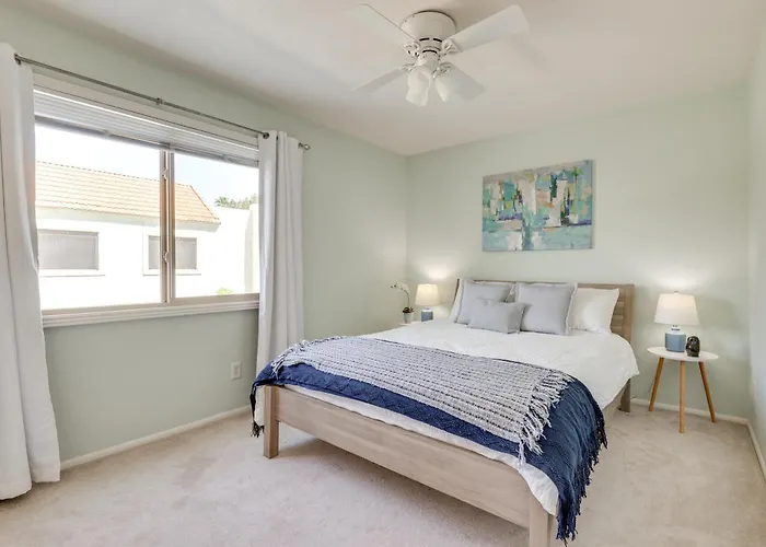 2 Mi To Old Town & Fashion Sq: Townhome W/ Pools Holiday home *